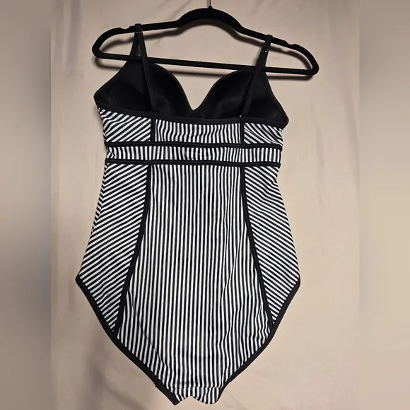 SPANX Black and White Striped Swimsuit - Picture 7 of 14